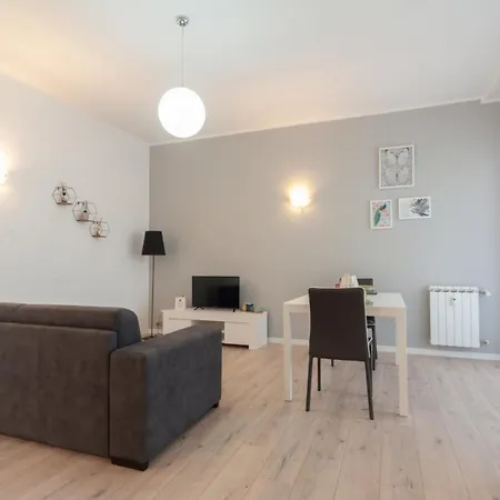 Dama Hub Two Dom wakacyjny *