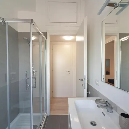 Valle Aurelia Station House Two By Dama *